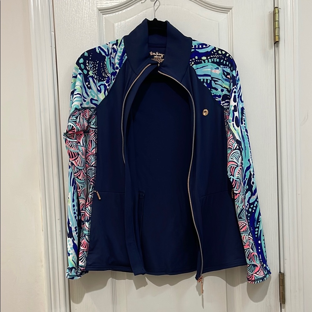 Lilly Pulitzer luxletic zip up jacket size medium EUC